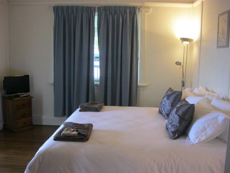 Blooms Cottage - Sydney 4u 1