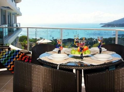 Airlie Searene Apartments - Sydney 4u 1