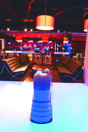 Strike Bowling Bar - Chapel - Accommodation Sydney 3