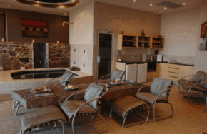 Breathtaker On High Spa Retreat - Accommodation Sydney 1