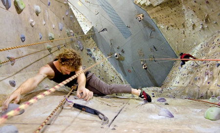 Cliffhanger Climbing Gym - Accommodation Sydney 2