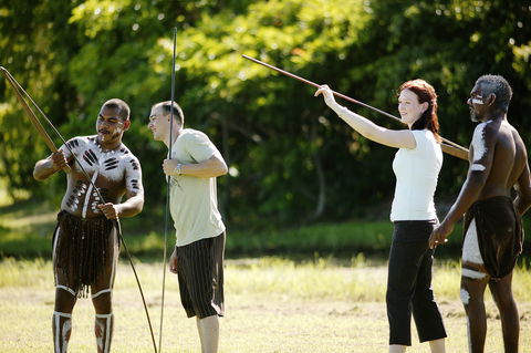 Tjapukai Aboriginal Cultural Park - Sydney 4u 5