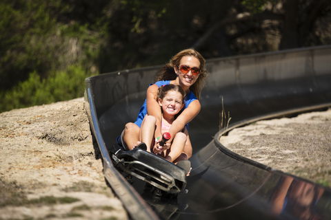 Funfields - Sydney 4u 11