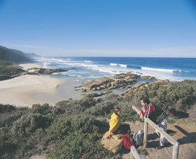 Lights Beach - Accommodation Sydney 0