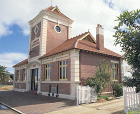 Merredin Town Hall - Sydney Resort 0