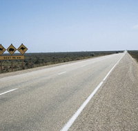 Eyre Highway - Sydney Resort
