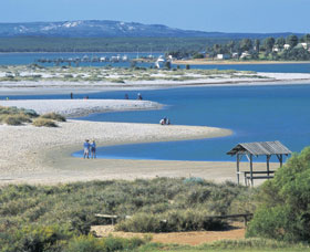 Murchison River - Sydney Resort 0