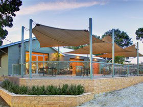 Partalunga Vineyard - Sydney 4u 0