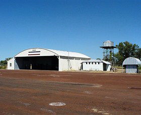 Daly Waters Aviation Complex - Sydney 4u 0