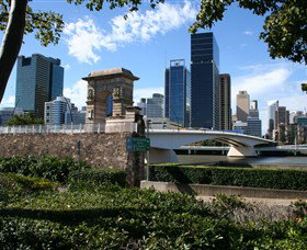 Former Victoria Bridge Abutment (Memorial) - Sydney Resort 0
