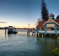 Oxford Street Bulimba - Accommodation Sydney