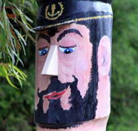 Maryboroughs Bollards - Accommodation Sydney