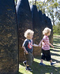 McClelland Sculpture Park + Gallery - Sydney 4u 0