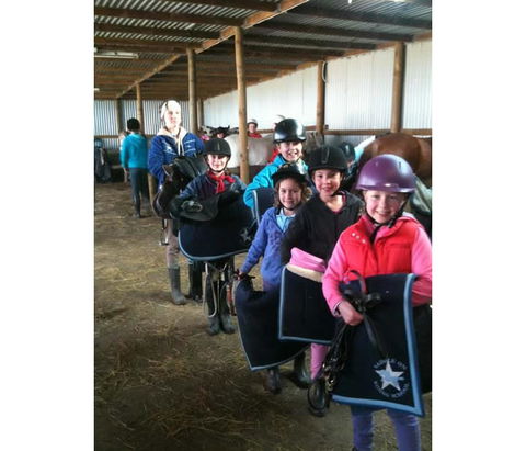 Saddle On Riding School - Accommodation Sydney 8
