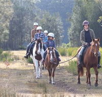 Horse Riding at Oaks Ranch and Country Club - Accommodation Sydney