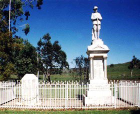 Cooyar War Memorial - Sydney 4u 0