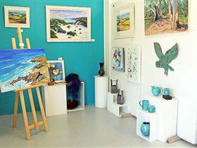 Artworks Gallery - Accommodation Sydney 1