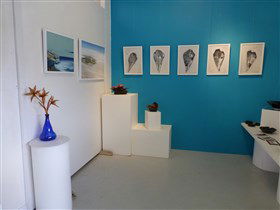 Artworks Gallery - Accommodation Sydney 3
