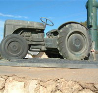 Ferguson Tractor Monument - Accommodation Sydney