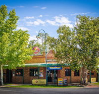 Crown Hotel Wentworth - Accommodation Sydney
