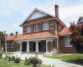 Hay War Memorial High School Museum - Accommodation Sydney 0