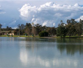 Gum Bend Lake - Accommodation Sydney 0