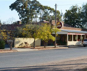 Tallimba Hotel - Accommodation Sydney 1