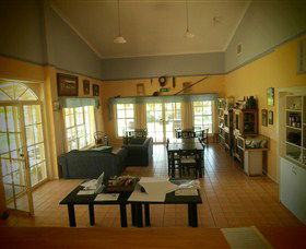 Red Earth Estate Vineyard - Accommodation Sydney 4