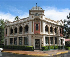 Moree Plains Gallery - Sydney 4u 1