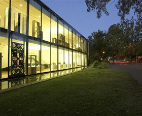National Art Glass Collection - Accommodation Sydney 1