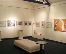 Jayes Gallery And Cafe - Accommodation Sydney 3