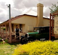 Bradmans Birthplace Museum Cootamundra - Sydney 4u