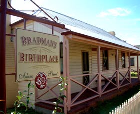 Bradmans Birthplace Museum Cootamundra - Sydney 4u 1