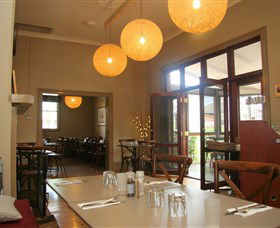 Gerry's @ The Commercial Hotel - Accommodation Sydney 3
