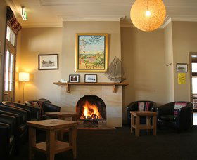 Gerry's @ The Commercial Hotel - Accommodation Sydney 5