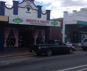 Taylors Sweets And Treats - Sydney 4u 0