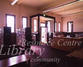 Sir Henry Parkes Memorial School Of Arts Tenterfield - Sydney 4u 0