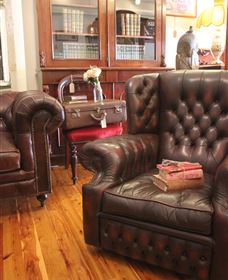 Peachtree Antiques - Accommodation Sydney 6