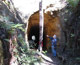 Box Vale Mine Walking Track And Lookout - Sydney 4u 1