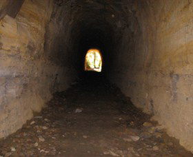Box Vale Mine Walking Track And Lookout - Sydney 4u 3