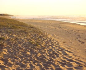 Fairy Meadow Beach - Sydney 4u 0