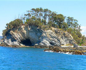 Kayaking Batemans Bay - Sydney 4u 1