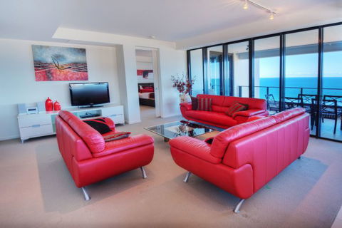 Ultra Broadbeach - Sydney 4u 18