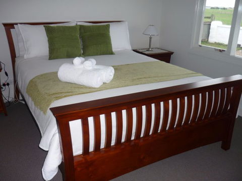 Calgary Accommodation & Killara Accommodation - Sydney 4u 0