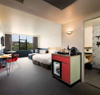 Atura Albury - Sydney 4u