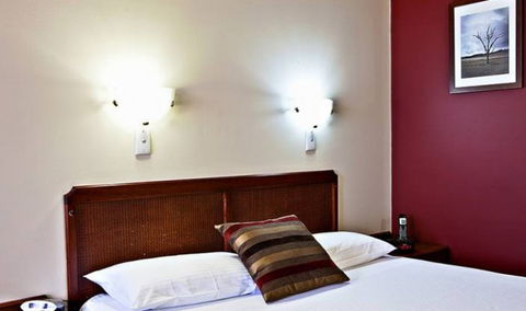 Governor Macquarie Motor Inn - Accommodation Sydney 3