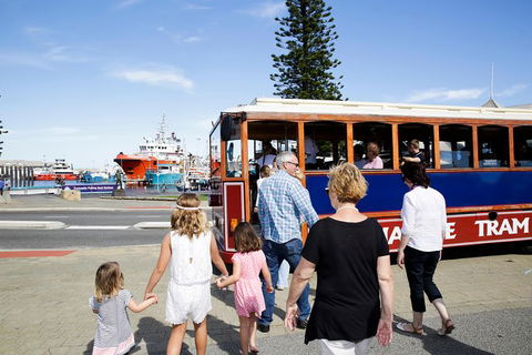 Fremantle Hop-On Hop-Off Tram Tour - Sydney 4u 0