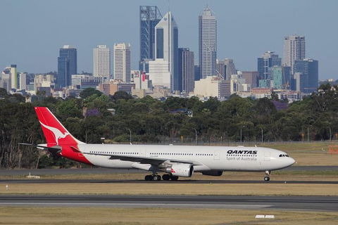Airport Transfer-Fremantle To Perth Airport - Accommodation Sydney 1