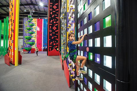 Indoor Climbing And Virtual Reality Adventure - Sydney 4u 1