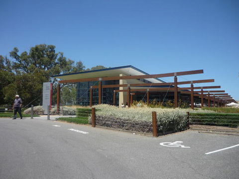 Barossa Valley With Hahndorf Tour From Adelaide - Sydney 4u 9